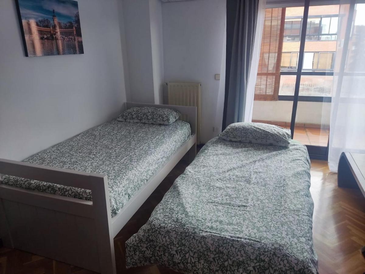 Apartmento Con Piscina Y Parking Madrid Barajas Ifema *
