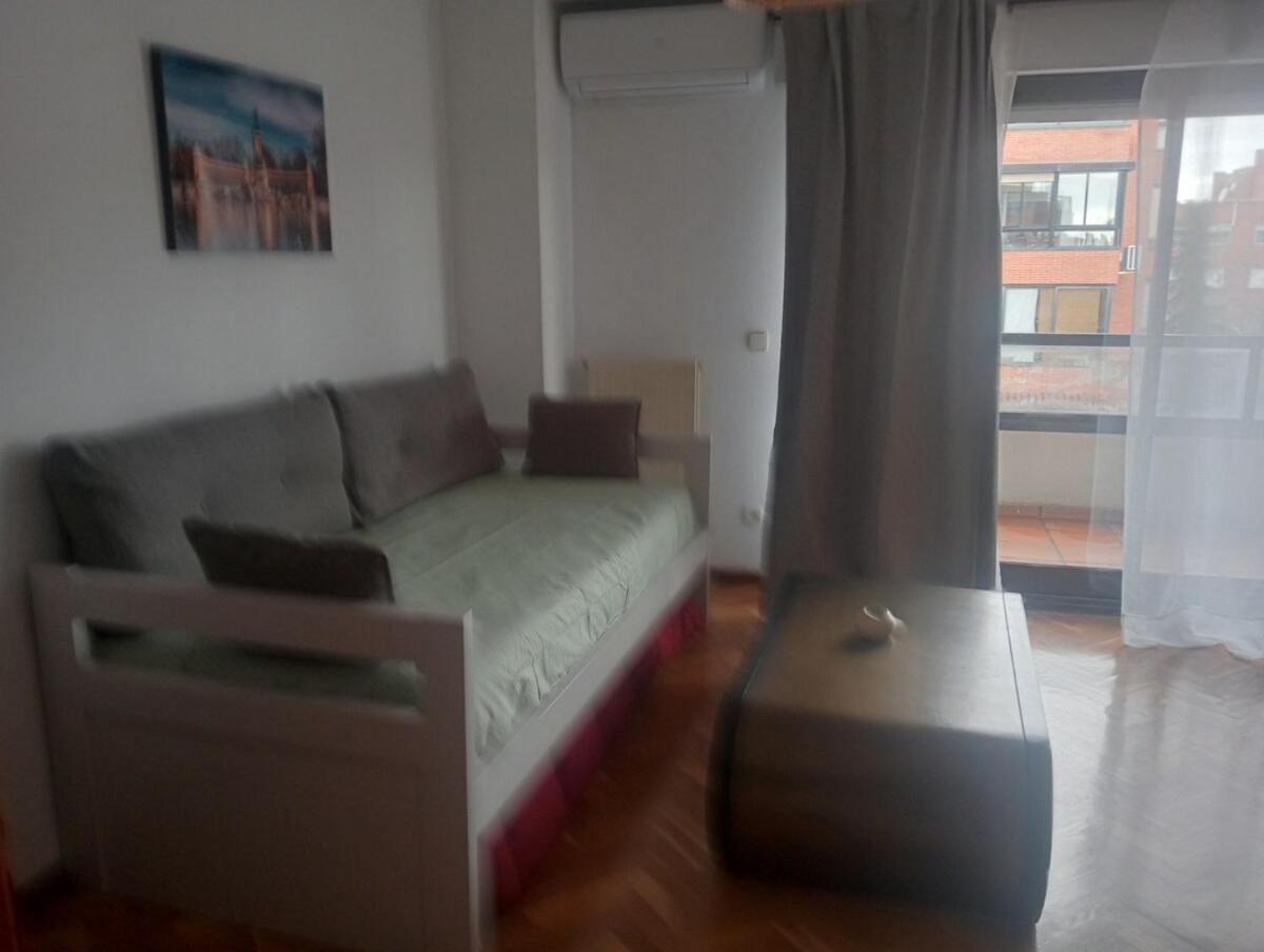 Apartmento Con Piscina Y Parking Madrid Barajas Ifema Apartment